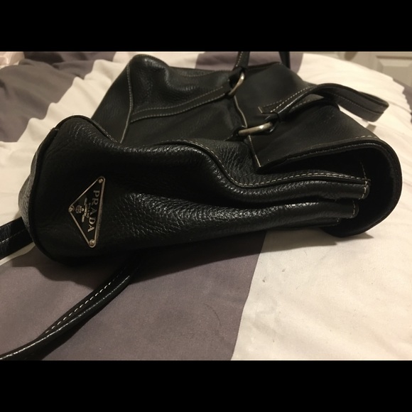 Prada black leather handbag - Picture 3 of 4